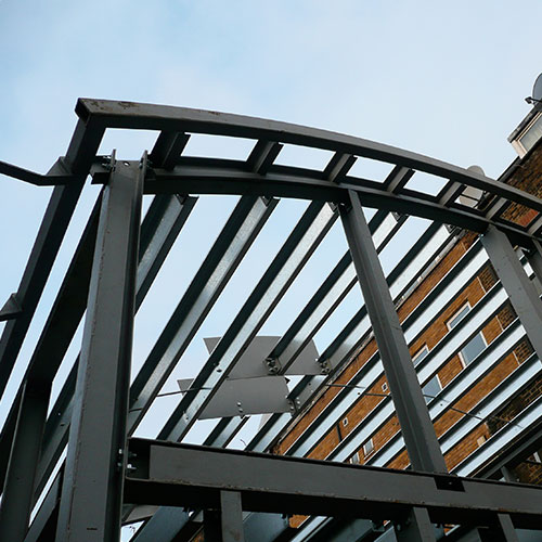 The frame from below